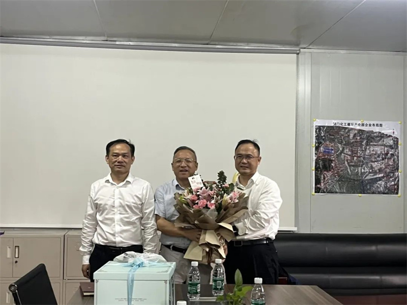 邹茹粘带队赴荆门918博天堂科技有限公司开展3+N暖企慰问活动